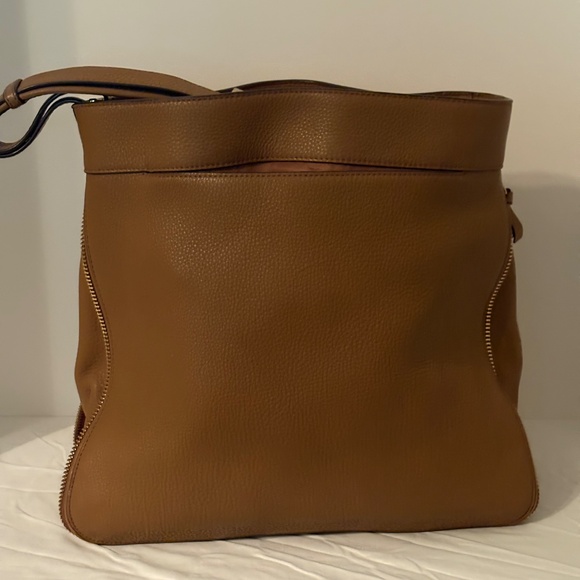 Tory Burch Shoulder Bag - Picture 3 of 4